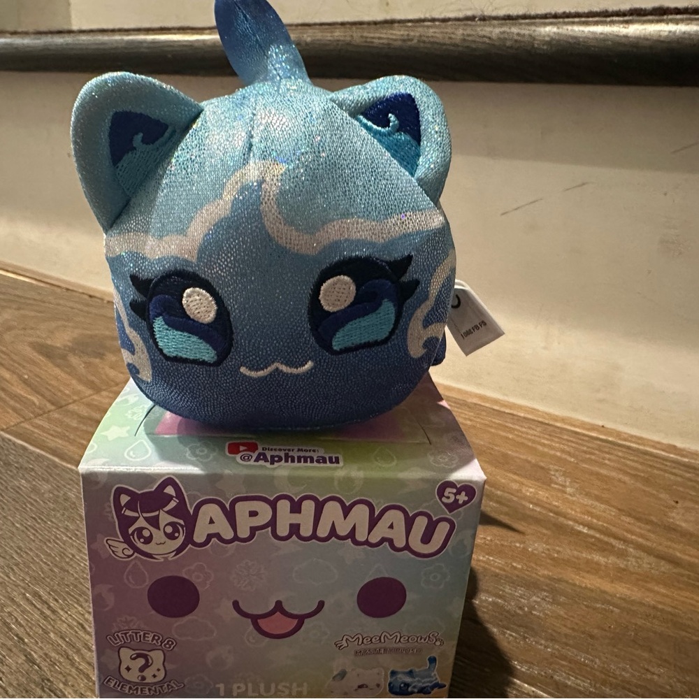 Aphmau MeeMeows litter 8 elemental Water cat - Picture 2 of 3
